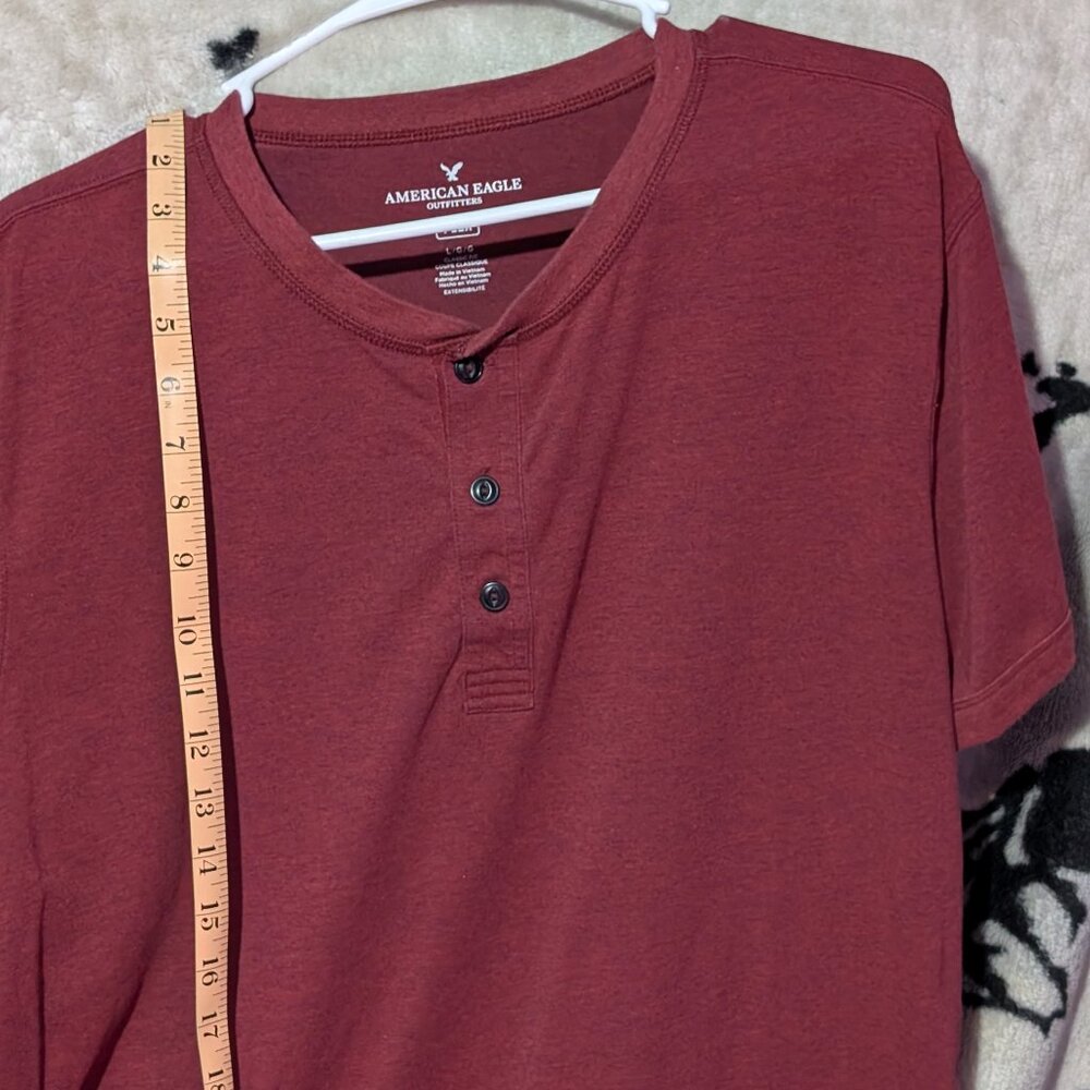 Men's American Eagle outfitters Flex T Shirt Red in color  size L